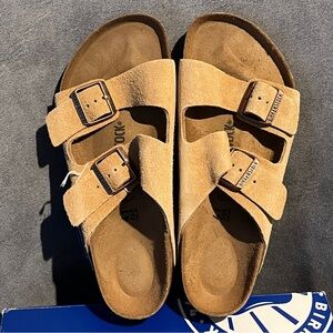Birkenstock Women’s Arizona Sandals Latte Cream Suede Size 10US 41 EU